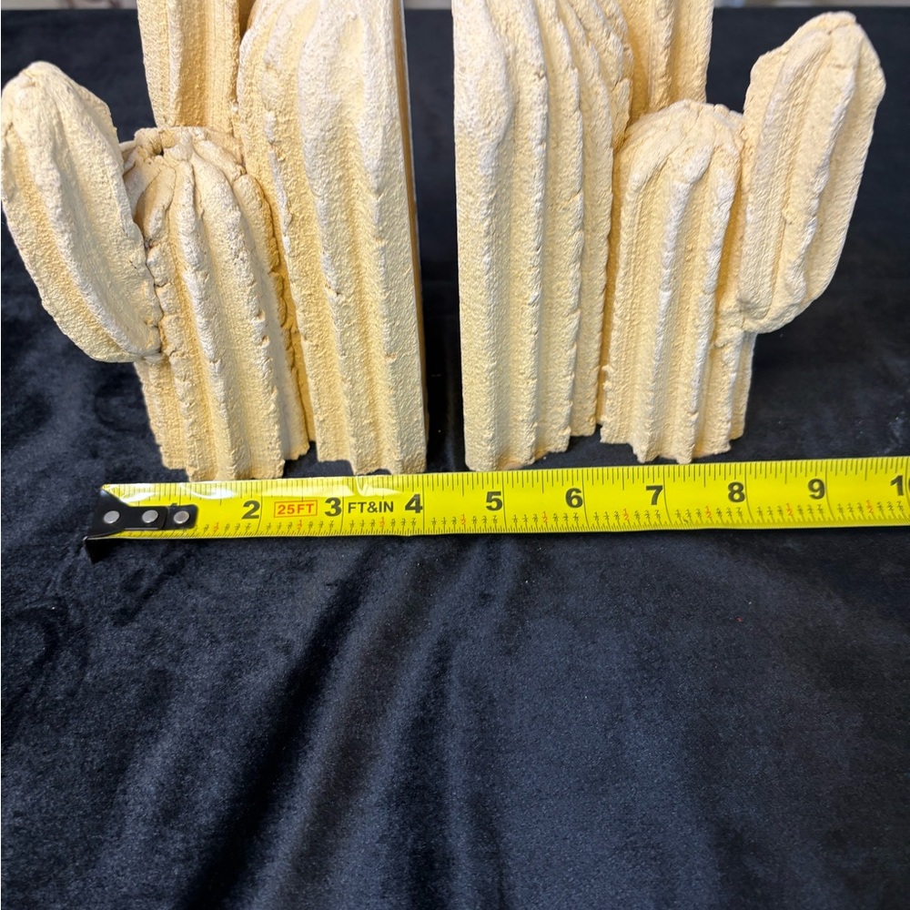 Decorative Cactus Sculpture Bookends - Picture 9 of 9